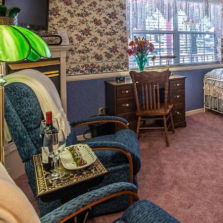 Apples Bed And Breakfast Inn Big Bear Lake Luaran gambar