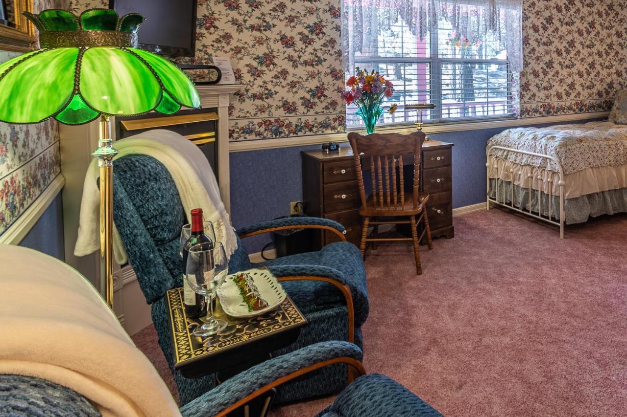 Apples Bed And Breakfast Inn Big Bear Lake Luaran gambar