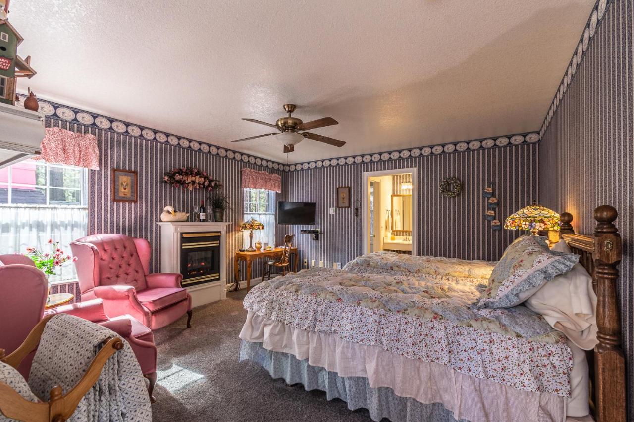 Apples Bed And Breakfast Inn Big Bear Lake Luaran gambar