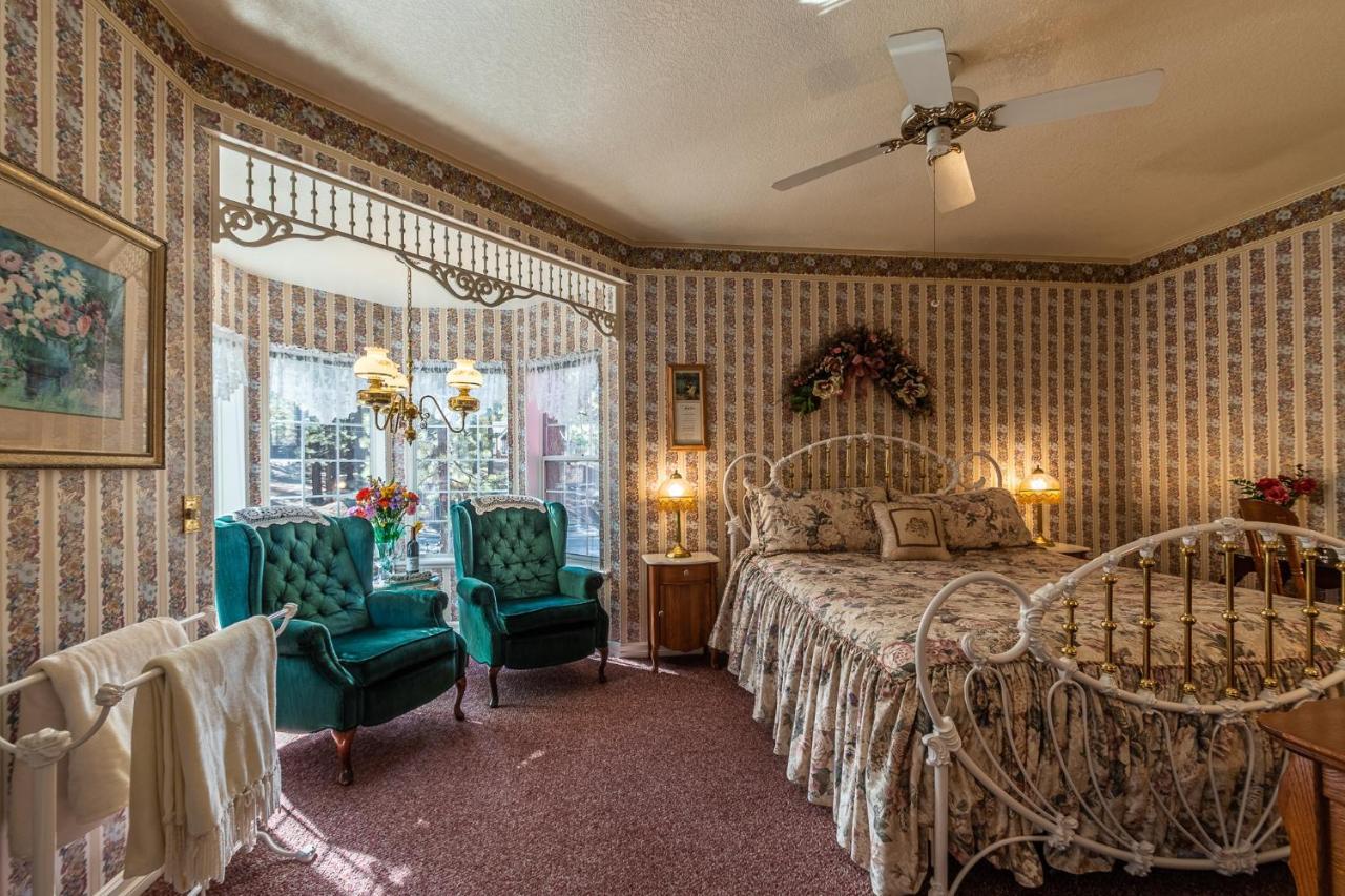 Apples Bed And Breakfast Inn Big Bear Lake Luaran gambar