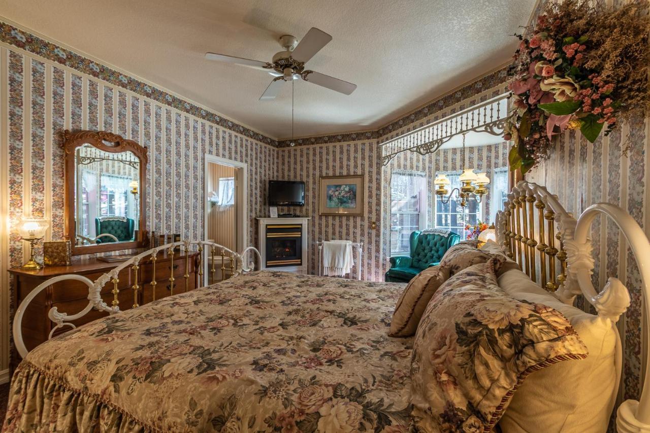 Apples Bed And Breakfast Inn Big Bear Lake Luaran gambar