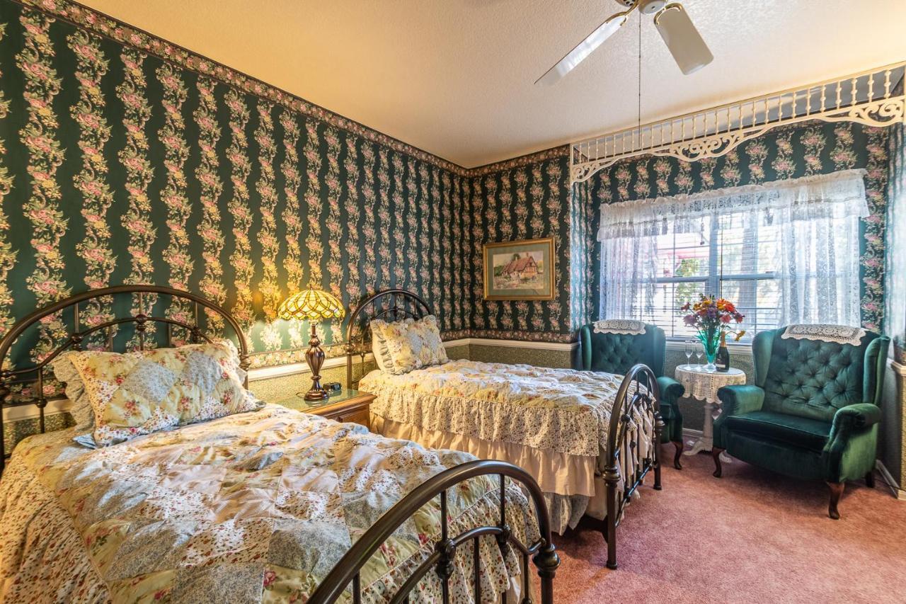 Apples Bed And Breakfast Inn Big Bear Lake Luaran gambar
